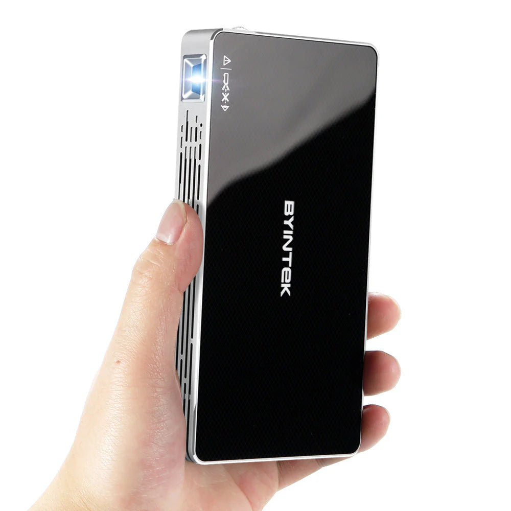 "LumiCore P10 - Pocket Cinema Blaster"